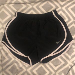 nike tempo shorts sz sm